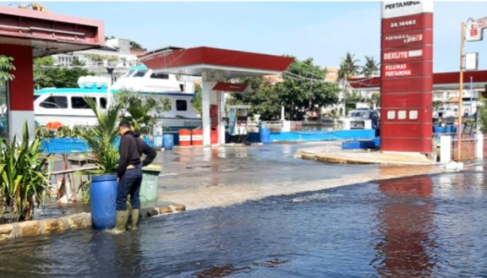 Waduh, Air Laut Masuk dan Genangi Ancol