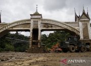 Sumbar sebut 16 ruas jalan provinsi terdampak bencana hidrometeorologi