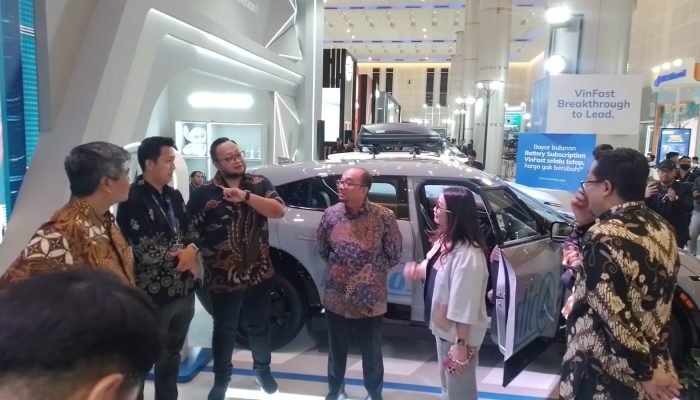PAMERAN OTOMOTIF, BERTAMBAHNYA MEREK DAN SINYAL EKONOMI “ROJALI”