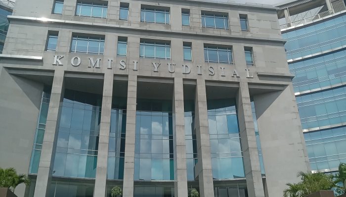 DJ Heries Laporkan Dugaan Kejanggalan Putusan Hakim ke Komisi Yudisial