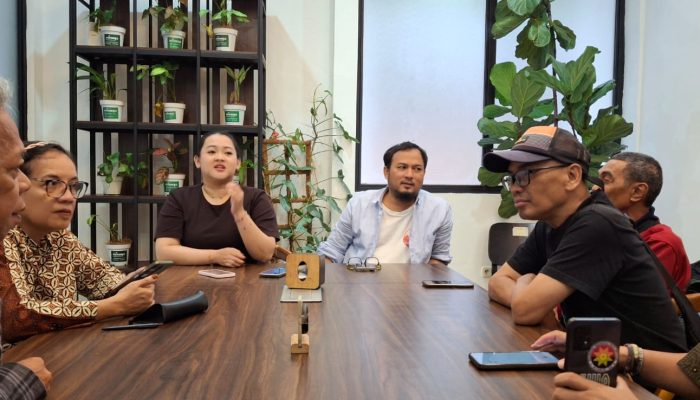 Menghirup Racun di Ujung Nosel: Negara Absen di Tengah Uap BBM dan Parahnya Udara Jakarta