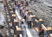 Pengunjung di Gunung Bromo Kapolres Probolinggo Pastikan Keamanan Wisatawan*