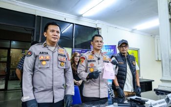 Polisi Gerak Cepat! 2 Copet Viral di Jatinegara Ditangkap dalam Hitungan Jam, Sebuah Sajam Disita