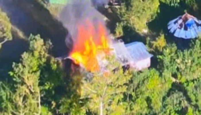 Anggota OPM Kodap III/Puncak Pimpinan Lekagak Talenggen Bakar Rumah Warga di Kampung Muara Distrik Pogoma, Tim Patroli Koops TNI Habema Amankan Lokasi