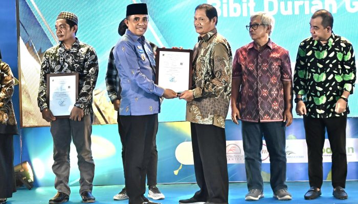 Gubernur Sulteng Lepas Ekspor Raya Durian Beku ke Tiongkok, Targetkan Jadi Raja Durian Dunia