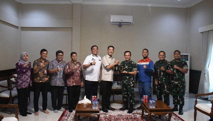 Kolaborasi TNI AD dan Daerah Menguat, Danrem 044/Gapo Dampingi Pangdam II/Swj Tinjau Lahan Yon TP