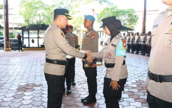 Kapolres Jakpus Beri Penghargaan Anggota Berprestasi, Jadi Motivasi Tingkatkan Pelayanan