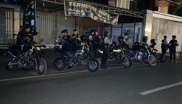 Patroli Brimob dan Perintis Bubarkan Balap Liar di Kawasan Jalan Taman Mini, Sejumlah Remaja Diamankan