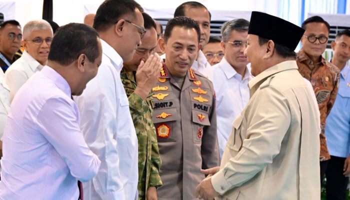 Panglima TNI Dampingi Presiden RI Pada Kegiatan Penyerahan Hasil Kerja Satgas PKH