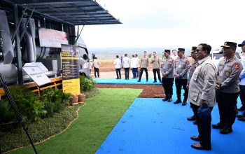 Dari Tuban, Presiden Prabowo Groundbreaking 10 Gudang Pangan Polri dan Luncurkan 166 SPPG