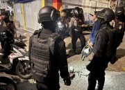 Patroli Brimob PMJ Gagalkan Dugaan Pencurian Kabel di Pademangan, Tiga Pemuda Diamankan