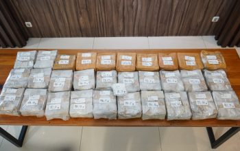 POLDA METRO JAYA MENGGAGALKAN PEREDARAN 32 KG SABU ASAL MALAYSIA