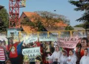 Penyegelan dan Pembongkaran Kompleks atau Kawasan Taman Hiburan Rakyat (THR) dan Taman Remaja Surabaya (TRS)