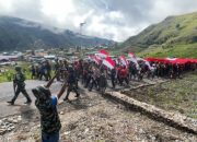 Peringatan Hari Lahir Pancasila, 800 Warga Puncak Jaya Kirab Bendera 50 Meter