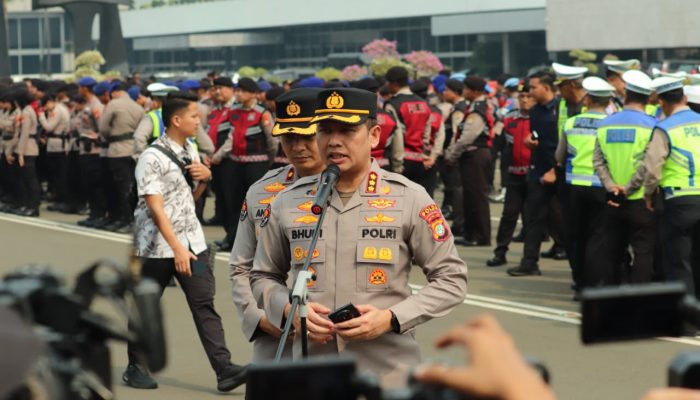 Polri Tegaskan Dukungan Hak Konstitusional Mahasiswa, Imbau Tidak Gunakan Kawasan Bundaran HI Demi Kepentingan Publik