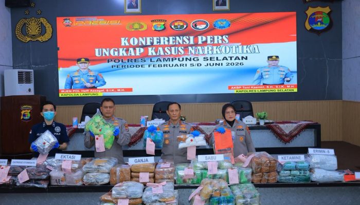 Polda Lampung Berhasil Gagalkan Penyelundupan Narkoba Senilai RP 235 Miliyar Di Bakauheni, 24 Tersangka Diamankan
