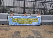 Polda Metro Jaya Kedepankan Pelayanan Humanis Saat Kawal Aksi KNARA di DPR Dengan Spanduk Simpatik