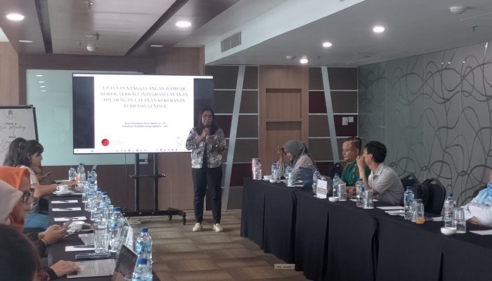 Perempuan dan Anak Yang Hidup dengan HIV Masih Terabaikan, OPSI dan IPPI Dorong Integrasi Layanan Penanggulangan dan Penanganan Kekerasan   