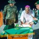 Penghormatan Terakhir bagi Pilot PT AMA, Pangkogabwilhan III Kawal Penyerahan Jenazah di Lanud Silas Papare