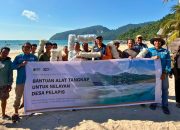 Dukung Kesejahteraan Nelayan, PT DIB Pulau Penebang Salurkan Bantuan Alat Tangkap Ikan