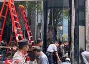 Mobil Tabrak Kaca Gedung di Kebayoran Baru, Pengemudi dan Pengelola Capai Kesepakatan