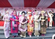 Persit KCK Koorcab Rem 044 Meriahkan Parade Kebaya Nasional, Palembang Cetak Rekor MURI