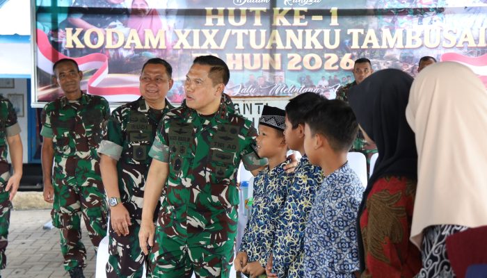 Pangdam XIX Tuanku Tambusai Kunjungi Panti Asuhan Hikmah, Salurkan Bantuan dan Harapan