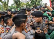 Ratusan personel disiagakan untuk pengamanan dua unjuk rasa di Jakpus