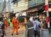 Pemkot Jakpus tertibkan 95 bangunan di atas saluran PHB Karet Tengsin