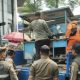 Pemkot Jaksel minta jajaran tertibkan spanduk dan PKL jelang HUT RI