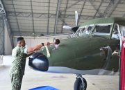 TNI AU diperkuat pesawat angkut baru buatan dalam negeri.