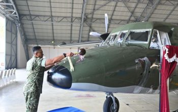 TNI AU diperkuat pesawat angkut baru buatan dalam negeri.