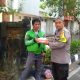 Polri Peduli, Polsek Sawah Besar Bagikan Makanan Siap Saji kepada Warga di Mangga Dua Selatan