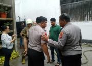 Respons Cepat Laporan 110, Polisi Amankan Lokasi Kebakaran di Metro Atom Pasar Baru