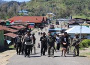 Kaops Damai Cartenz-2026 Tinjau Pos Satgas Kepolisian Ops Damai Cartenz di Sinak, Perkuat Pendekatan Humanis Bersama Masyarakat