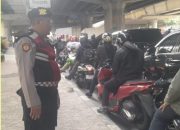 Strong Point Pagi Polsek Cempaka Putih Hadirkan Kelancaran Arus Lalu Lintas dan Cegah Kejahatan Jalanan