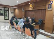 Sinergi Bhabinkamtibmas dan FKDM Gondangdia Perkuat Deteksi Dini Kamtibmas