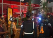 Brimob Polda Metro Jaya Bantu Penanganan Kebakaran Gedung Bapenda DKI