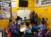 Polisi Sahabat Anak, Bhabinkamtibmas Kampung Bali Hadir Mengajar dan Bermain Bersama Anak PAUD Kejora