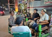 JJOS Jaga Kamtibmas di Muara Angke, Bhabinkamtibmas Sambangi Warga yang Laksanakan Siskamling