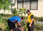 Semarak Hari Kemerdekaan Republik Indonesia ke-81, Polres Priok Tanam 25 Pohon Bersama Masyarakat