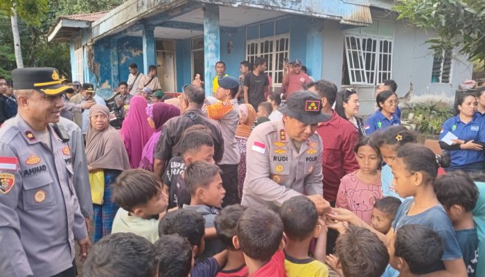 Polri Berikan Trauma Healing bagi Anak-Anak Terdampak Gempa Bumi di Ende