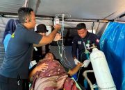 Tenaga Kesehatan Pusdokkes Polri dan Biddokkes Polda NTT Bantu Persalinan Korban Gempa di Tenda Pengungsian