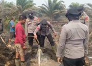Atasi Keterbatasan Sumber Air, Polri Bangun Sumur Bor untuk Dukung Penanganan Karhutla di Matan Hilir Utara