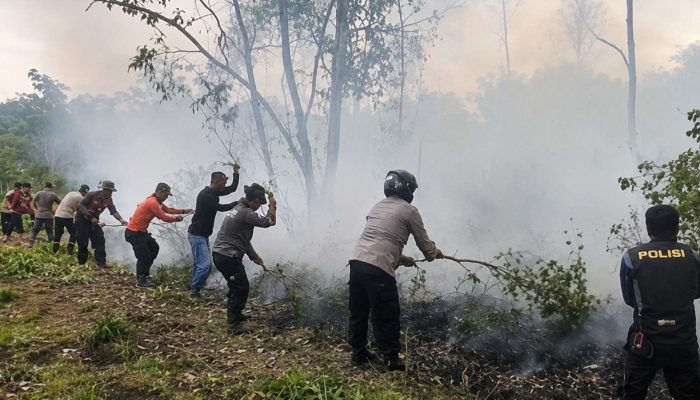 Sejak 27 Agustus, 200 Perwira dan Bhabin Bergerak Cegah Karhutla, dari Edukasi hingga Shalat Istisqa