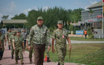Komandan Lanud Roesmin Nurjadin Sambut Kunjungan Kerja Menteri Pertahanan RI