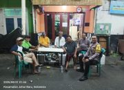 Cegah Kejahatan Dini Hari, Polisi Sambangi Poskamling RW 01 Kampung Rawa