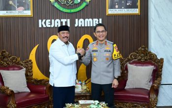 Kapolda Jambi Hadir Langsung ke Kejati, Sampaikan Ucapan Selamat Hari Lahir Kejaksaan RI