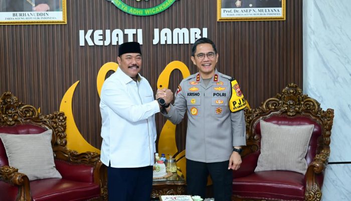 Kapolda Jambi Hadir Langsung ke Kejati, Sampaikan Ucapan Selamat Hari Lahir Kejaksaan RI