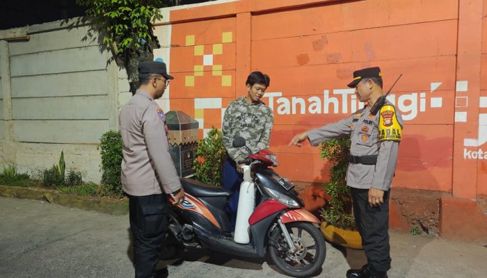 Persempit Ruang Gerak Kejahatan, Polisi Gelar Cipta Kondisi hingga Dini Hari di Johar Baru